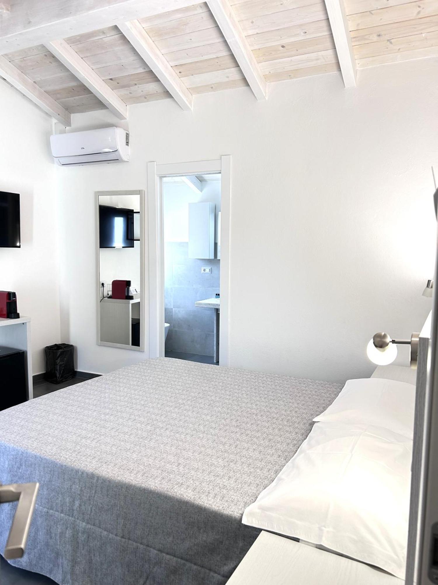 Tortolì Longevity Hotel מראה חיצוני תמונה